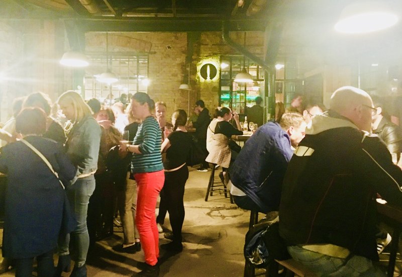 Budapest Ruin Pubs - Elesztö