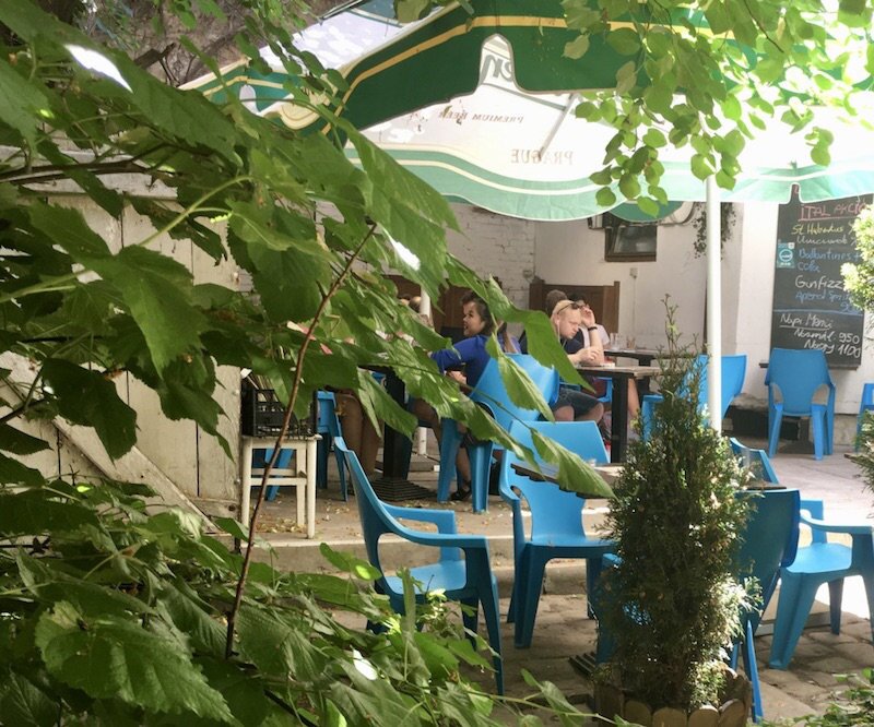 budapest-laptop-cafe-trapez