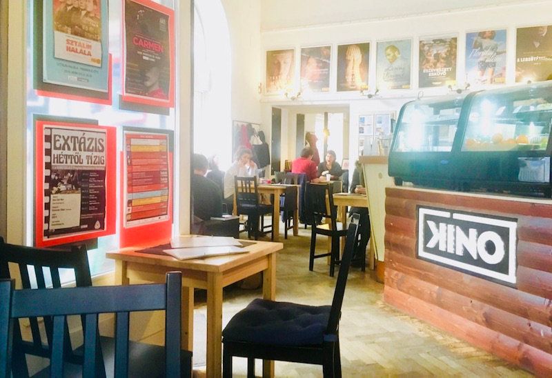 budapest-laptop-cafe-kino